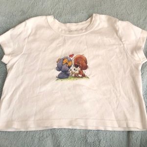 I’m selling this white cop top and is from the bran brandy Melville.